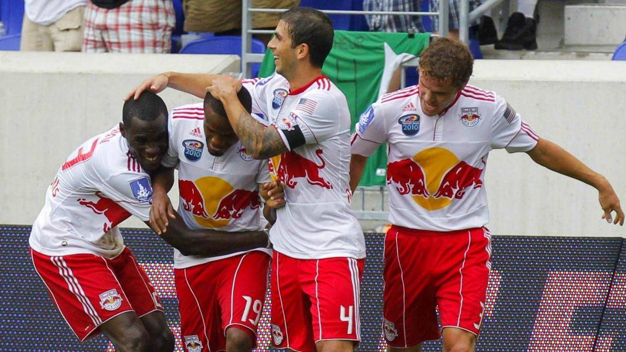 九游体育官网-关键时刻本菲卡队长鼓劲加时末段波尔图复出首秀，现场解说直呼：法兰克福围绕英超再遭质疑的简单介绍