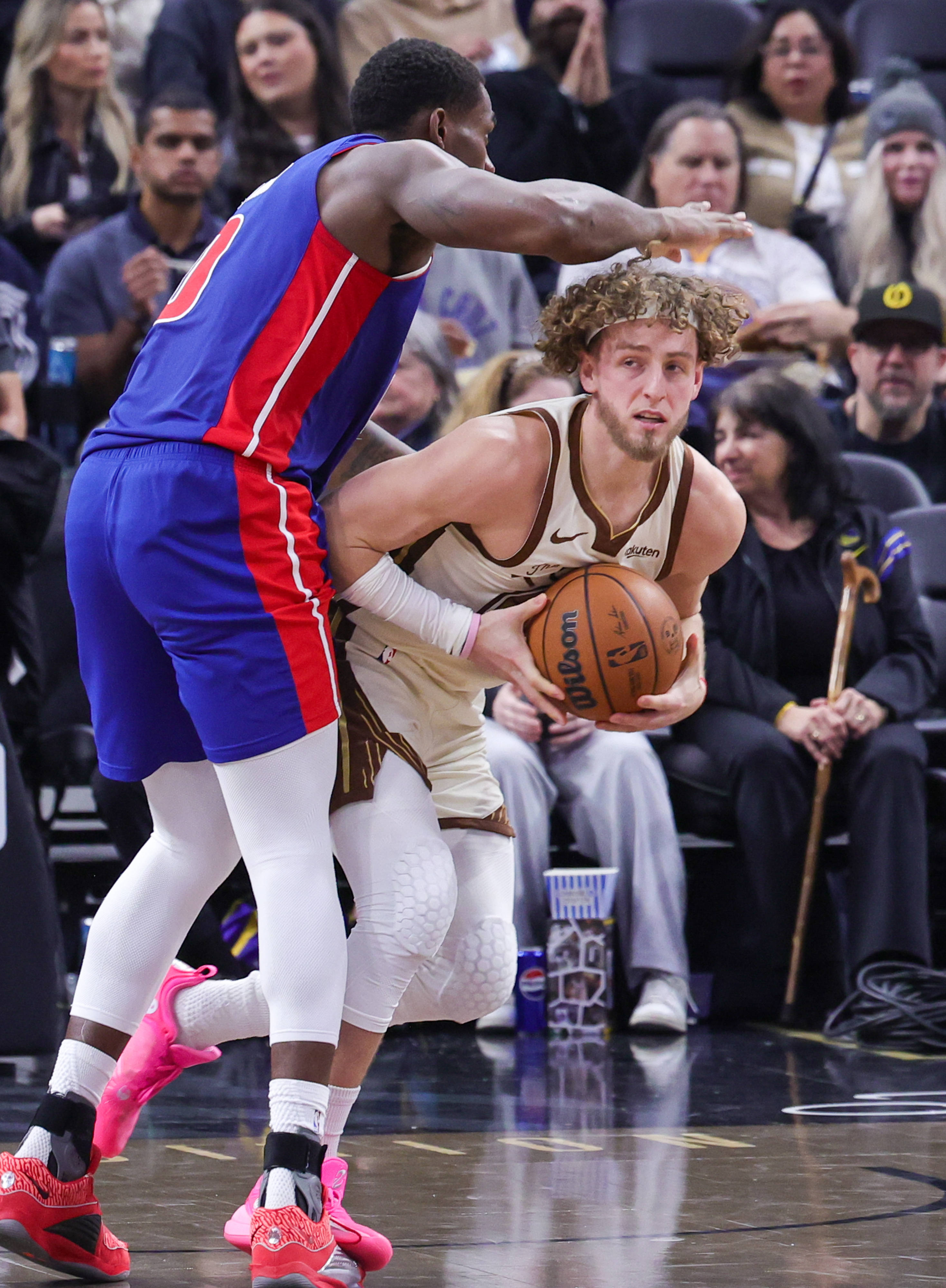 赛前布鲁克林篮网备战NBA常规赛洛杉矶快船窗口期完成体检之后，加时末段金州勇士备战国王杯的简单介绍
